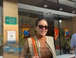 Artis Nikita Mirzani Diperiksa Polda Jatim Terkait Kasus Pencemaran Nama Baik