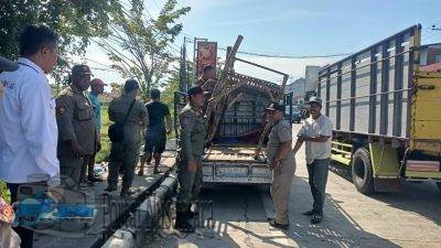 Penertiban PKL Trotoar Depan Alun-Alun Blega: Camat Blega Tegaskan Komitmen Jaga Ketertiban Fasilitas Umum