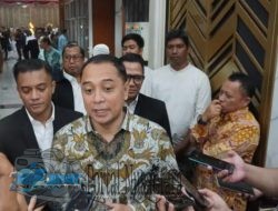 Wali Kota Surabaya  Berkomitmen (Pemkot) Surabaya Untuk Memberantas Segala Bentuk Premanisme, Mengatasnamakan (ormas)