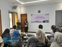 YBM PLN UIP JBTB Dorong Pemberdayaan Ibu-Ibu Ketintang Lewat “Ramaniya Crafter”