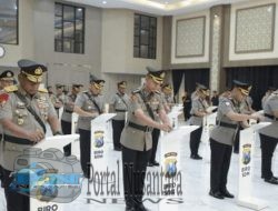 Kapolda Jatim Pimpin Sertijab PJU dan Sejumlah Kapolres, Dorong Inovasi dan Peningkatan Pelayanan Publik