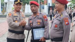 Kapolres Pamekasan Beri Penghargaan kepada 13 Anggota Satreskrim Usai Berhasil Tangkap Jambret