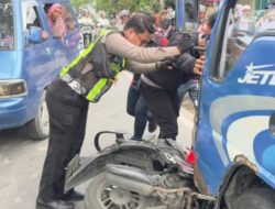 Mahasiswi Asal Pamekasan Tewas Ditabrak Elf di Depan Kampus Politeknik Negeri Madura, Jalur Taddan Kembali Makan Korban