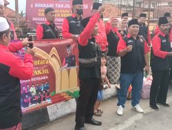 Ramadhan Berkah, Komunitas Madas Nusantara Blega Berbagi 500 Takjil untuk Masyarakat