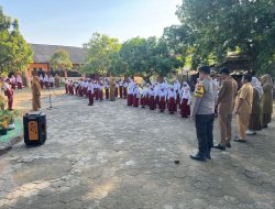 POLRES PAMEKASAN GENCARKAN PROGRAM “POLISI MASUK SEKOLAH”, BENTUK KARAKTER DISIPLIN DAN ANTI-BULLYING SEJAK DINI