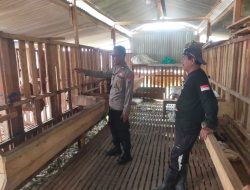 Polsek Manyar Dukung Ketahanan Pangan Nasional Melalui Monitoring Peternakan Kambing di Desa Peganden