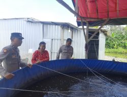 Dukung Swasembada Pangan, Polsek Kebomas Cek Peternakan Lele di Desa Prambangan
