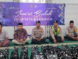 Polres Bangkalan Gelar Jumat Berkah, Bagikan Sembako di Musholla At-Tauhid Pejagan