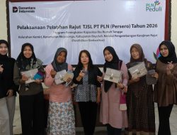 Sasar Pasar Internasional, PLN UIP JBTB Berdayakan Kelompok Wanita Boyolali Lewat Pelatihan Merajut