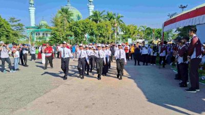 Bupati Lepas Lomba Gerak Jalan Tingkat SD se Pamekasan