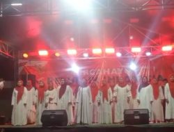 Malam Puncak HUT RI ke-81 Kecamatan Blega, Muslimat, PKK, dan PKH Blega Bersholawat, Semarakkan Kemerdekaan
